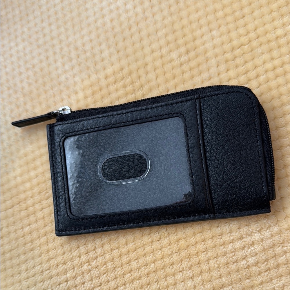 Levenger New Black Leather Zip ID Wallet